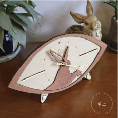 画像1: お耳が動くうさぎの時計 XING design 置き時計  Woody Line (1)